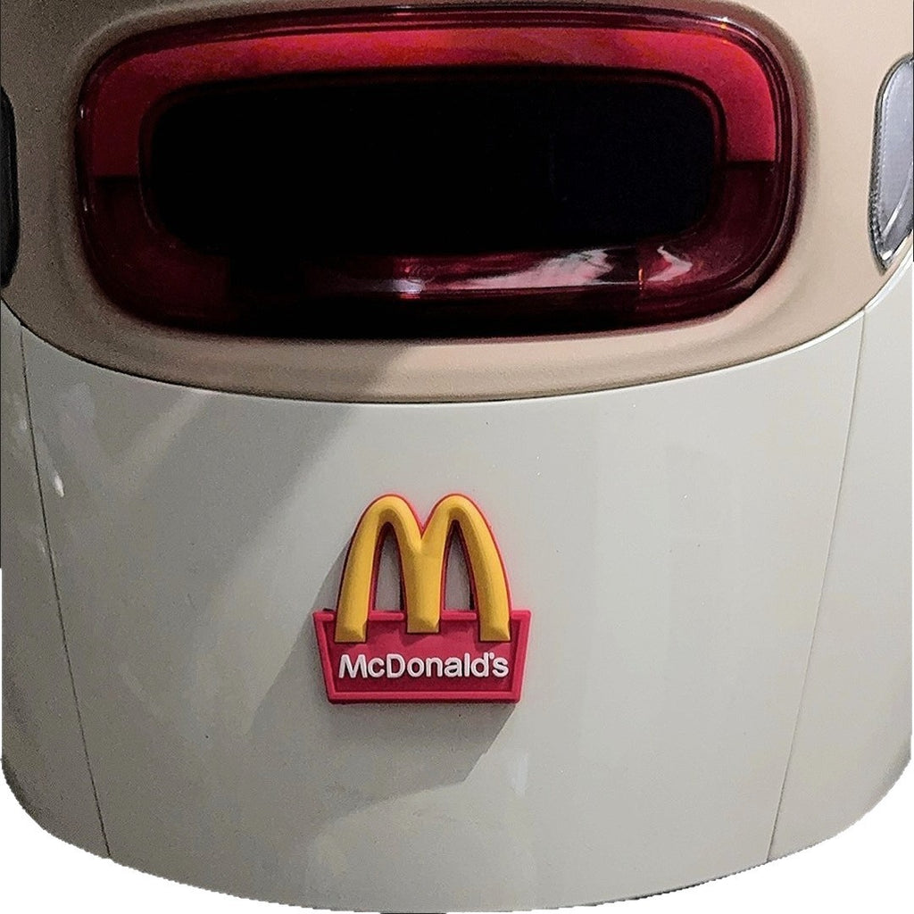 McDonald's M three-dimensional car logo DIY small accessories No. 9 electric car rear ornament crayon small new decorative doll